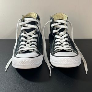 Converse - Chuck Taylor All Star Classic High Top Shoes